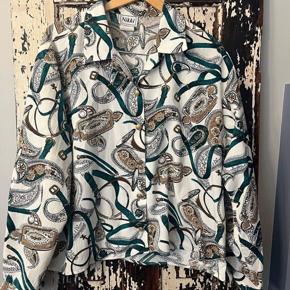 Vintage Nikki Women’s gold tone Button Belt  silky feel Blouse.  Size XL. - Picture 1 of 7